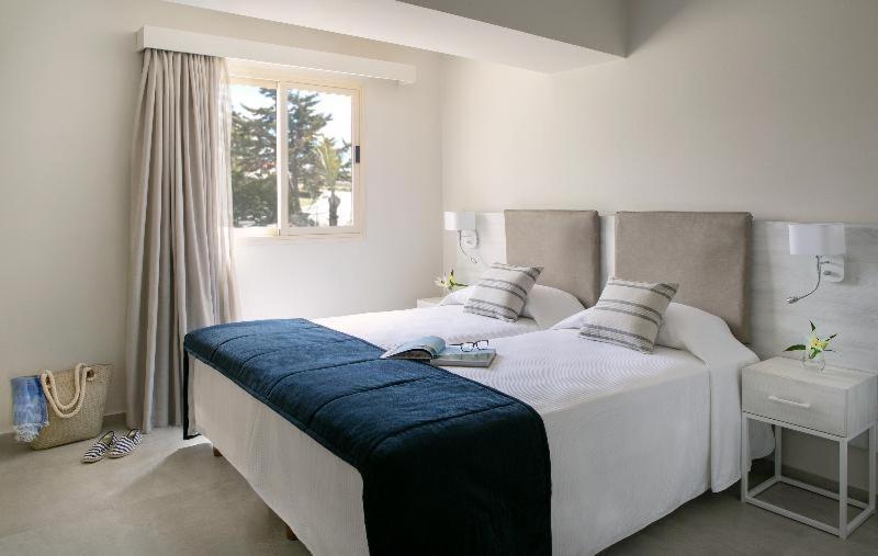 Louis Paphos Breeze Otel Klorakas Oda fotoğraf
