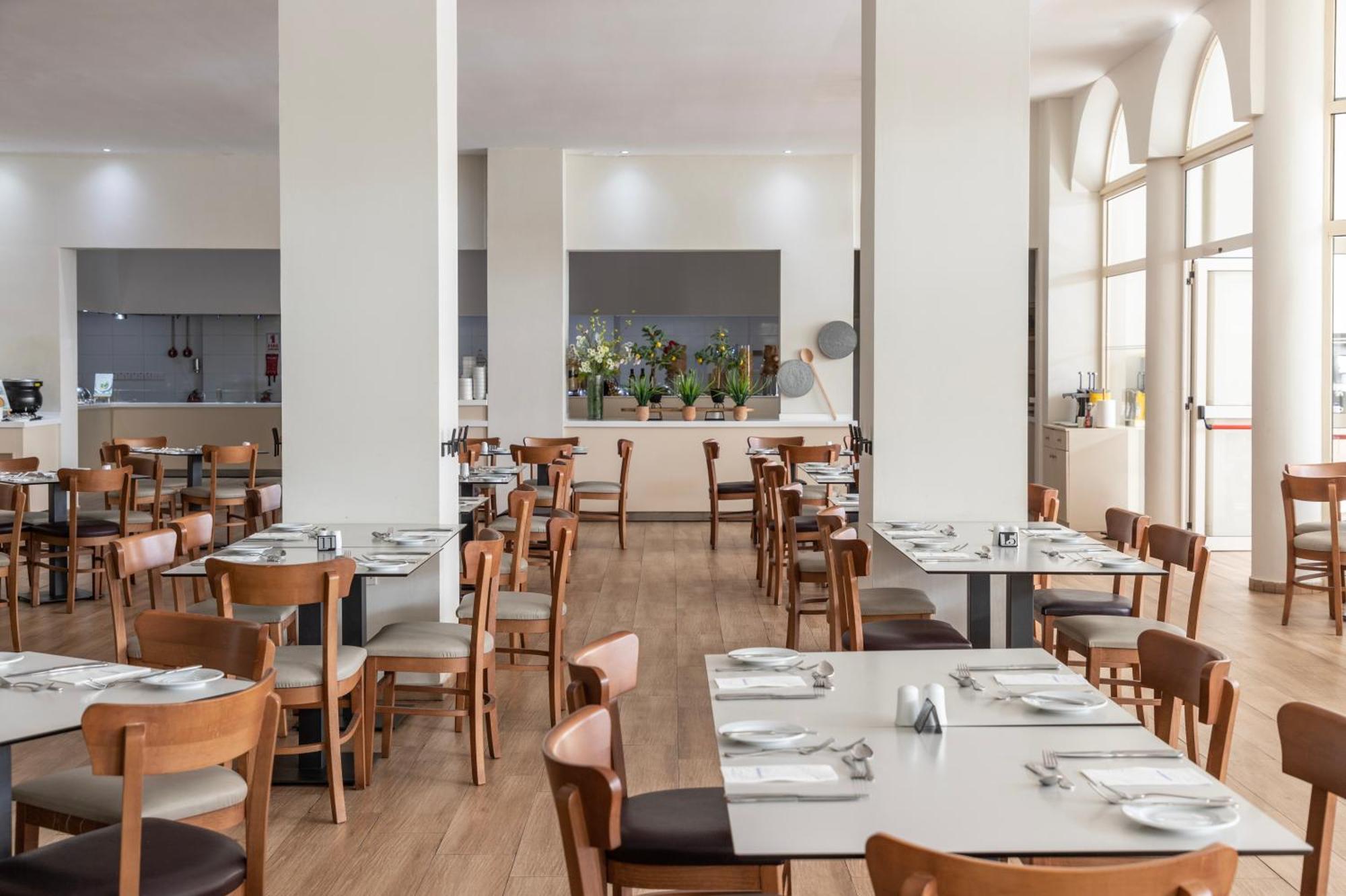 Louis Paphos Breeze Otel Klorakas Dış mekan fotoğraf