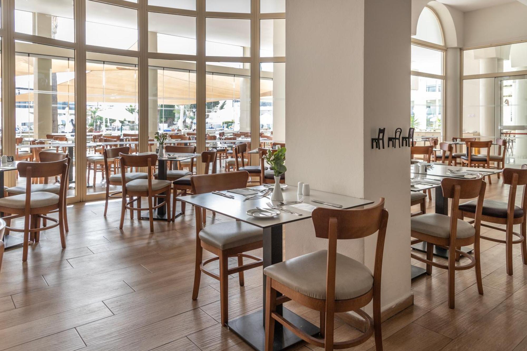 Louis Paphos Breeze Otel Klorakas Dış mekan fotoğraf
