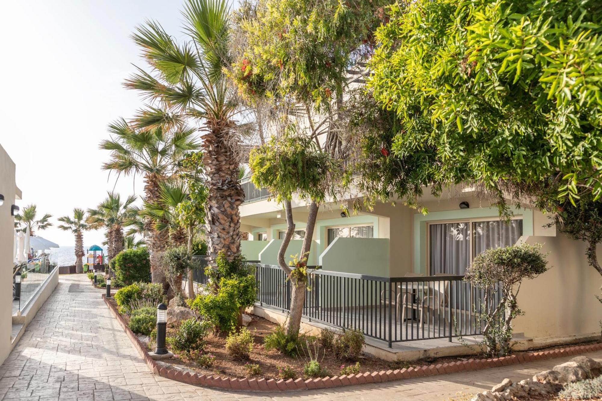 Louis Paphos Breeze Otel Klorakas Dış mekan fotoğraf