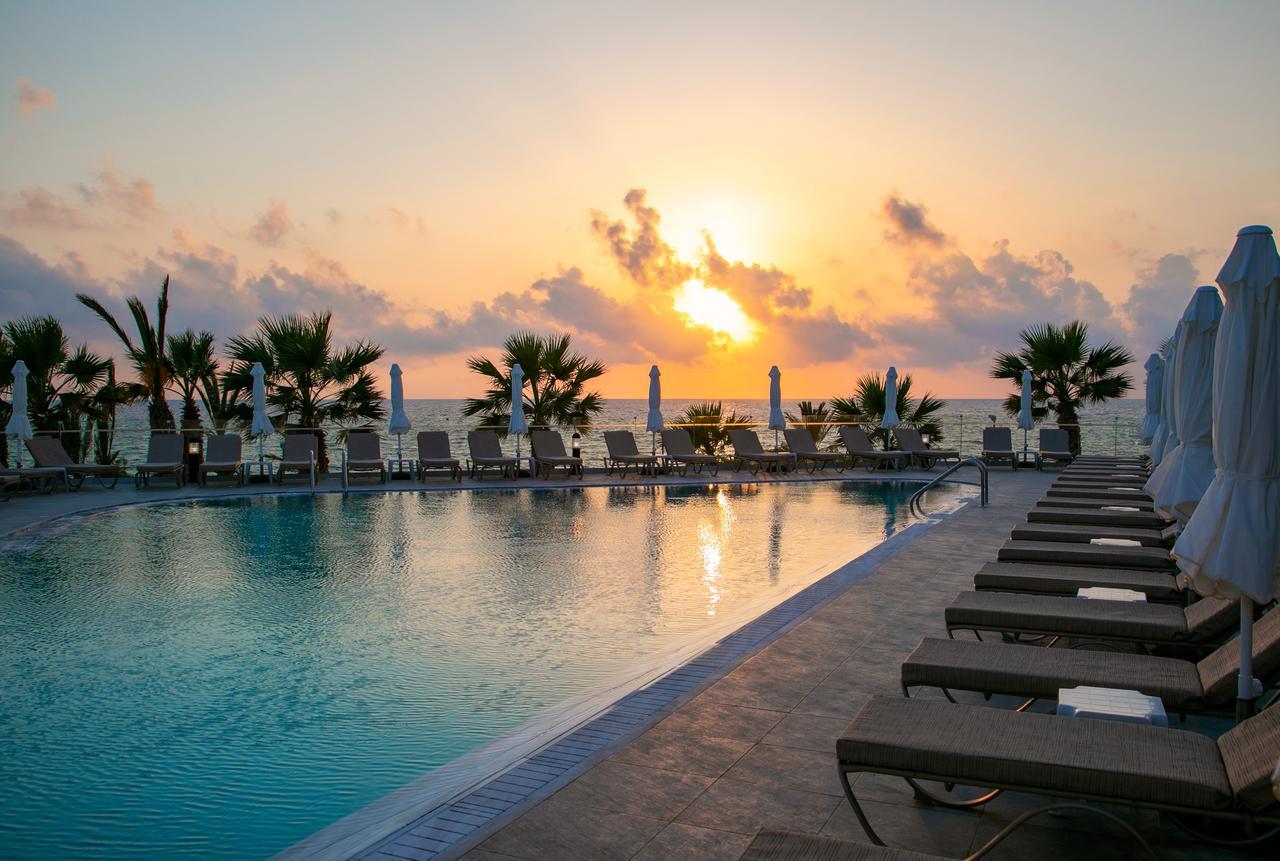 Louis Paphos Breeze Otel Klorakas Dış mekan fotoğraf